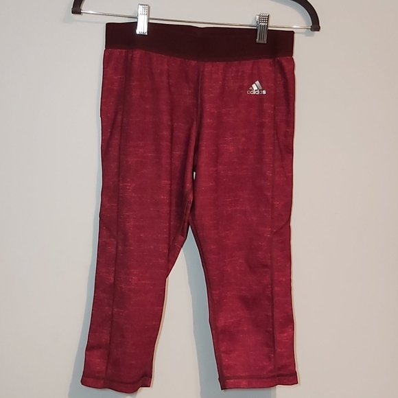 Adidas red compression Capri legging - Picture 1 of 3